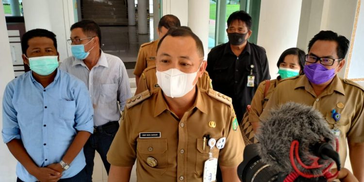Bupati Barito Selatan H Edy Raya Samsuri Siap Divaksin