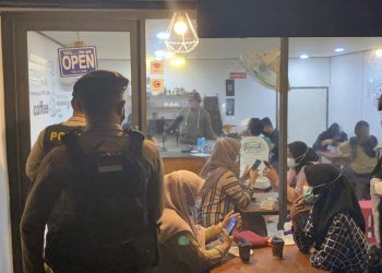 Personel Sat Sabhara Polres Seruyan Rutin Patroli Kewilayahan