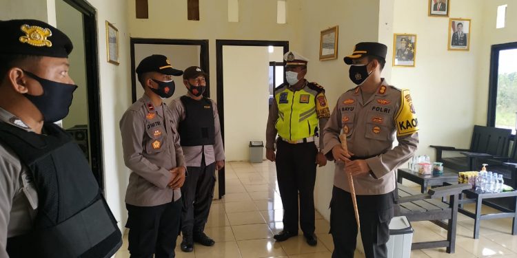 Cek Kesiapan Anggota dan Sarpras, Kapolres Seruyan Kunjungi Markas Pospol Bangkal