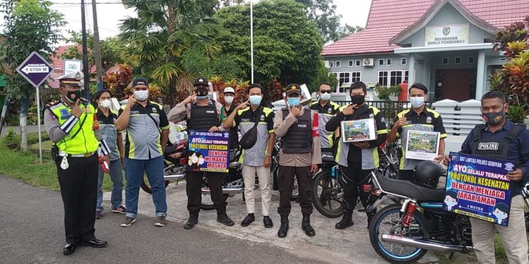 Satlantas Polres Seruyan Ingatkan Masyarakat Kuala Pembuang Terapkan Prokes