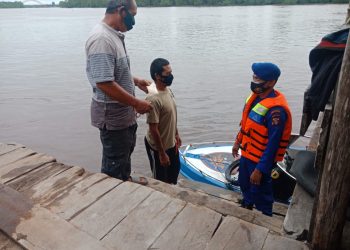 Satpolairud Polres Seruyan Ingatkan Warga Pesisir DAS Seruyan Taati Prokes