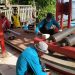 Lestarikan Cagar Budaya, Polsek Danau Sembuluh Rawat Meriam Pengantin Bersama Warga