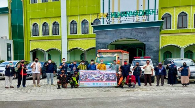 Ketua PWM dan Rektor UMPR Lepas Bantuan Korban Banjir Kalsel