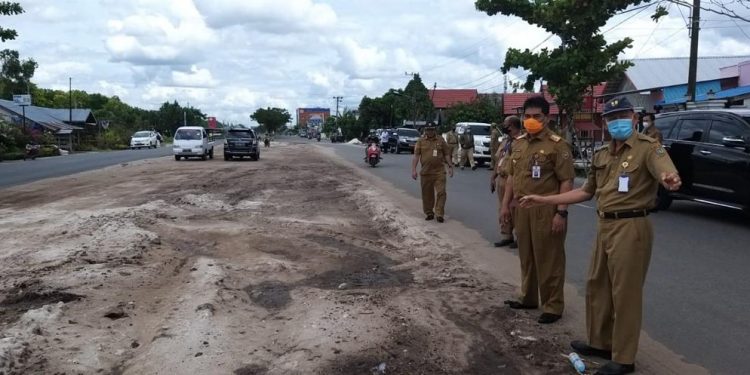 Tingkatan Pembangunan Jalan, Kadis PUPR Tinjau Jalan Yos Sudarso