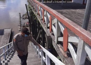 Polsek Seruyan Tengah Cek Debet Air di Sungai Seruyan