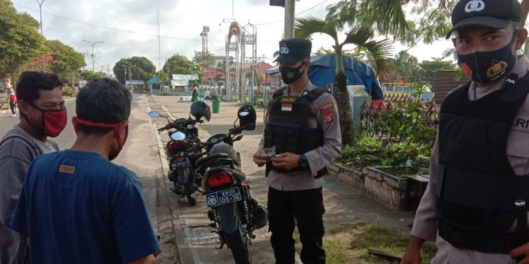 Personel Polres Seruyan Laksanakan Patroli Secara Masif Untuk Tekan Penularan Covid-19