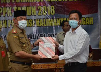 374 CPNS dan 9 PPPK Lingkup Pemprov Kalteng Terima SK