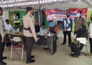 Kapolres Seruyan Cek Posko PPKM Berbasis Mikro di Pasar Saik Kuala Pembuang