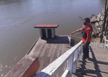 Polsek Seruyan Tengah Cek Debet Air di Sungai Seruyan