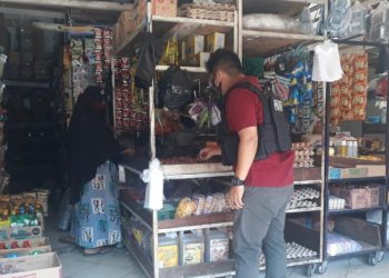 Satreskrim Polres Seruyan Cek Stok Bahan Pangan di Pasar Saik Kuala Pembuang