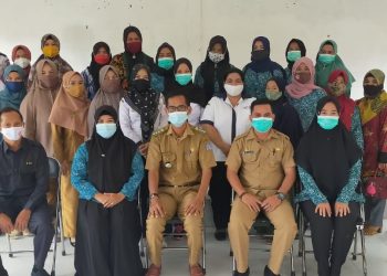 Camat Murung Dampingi Ibu-ibu PKK kunjungi Desa Danau Usung