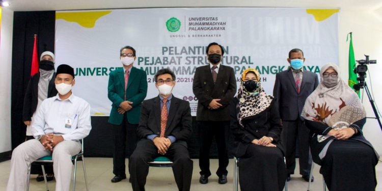 Rektor UMPR Lantik Sejumlah Pejabat Baru