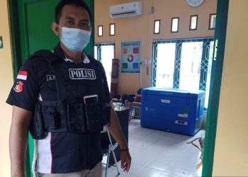 Polsek Seruyan Hilir PAM Ketat Gudang Vaksin Covid-19