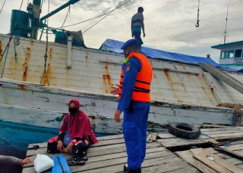 Satpolair Polres Seruyan Tingkatkan Patroli ke Masyarakat Pesisir