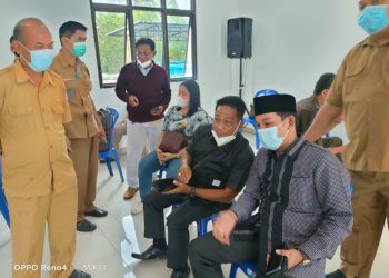 Wakil Ketua II DPRD Mura, Rahmanto Muhidin Terima Vaksin Covid-19 Pertama