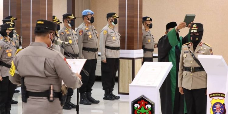 Wakapolda Bergeser, Ketua Polwan Sedunia Resmi Jabat Wakapolda Kalteng