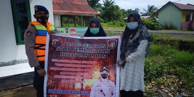 Satpolairud Polres Seruyan Sosialisasikan Larangan Karhutla ke Warga Pesisir Kab. Seruyan
