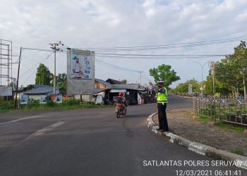 Utamakan Keselamatan Berlalu Lintas Sat Lantas Polres Seruyan Gatur Pagi