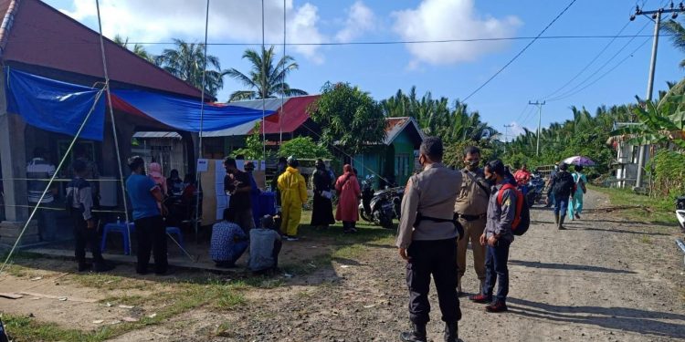 Kapolsek Seruyan Hilir Bersama Muspika Patroli Dialogis Cek Pelaksanaan Pilkades Serentak