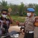 Kampanyekan Prokes, Polsek Danau Sembuluh Bagikan Masker ke Pengendara
