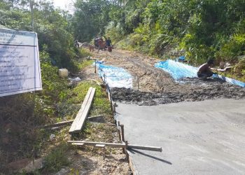 Pemdes Muara Untu Bangun Jalan Melalui Dana Desa (DD) Tahap-III Tahun 2020