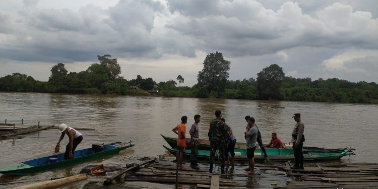 Dua Warga Desa Rungau Raya Tenggelam di DAS Seruyan