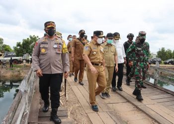Kapolda Kalteng Dampingi Kunker 3 Menteri dan KSP di Area Food Estate 