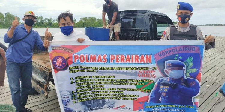 Satpolairud Polres Seruyan Ajak Warga di Bantaran DAS Seruyan Taati Prokes