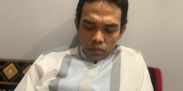 Akun Fanpage Facebook Resmi Ustadz Abdul Somad Tak Bisa Diakses