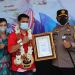 Kapolda Beri Penghargaan Pahlawan Olahraga Kalteng Kepada Eygersing
