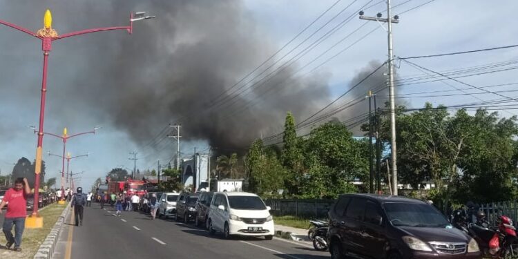Gudang Mebel di Jalan Tjilik Riwut Km 3.5 Palangka Raya Terbakar
