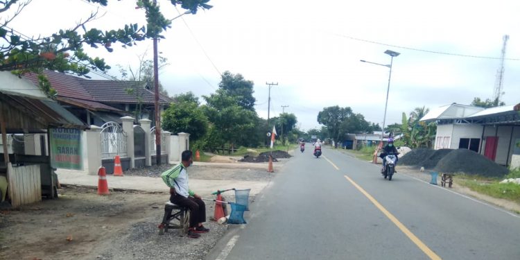 Kadis Dinsos Kapuas Komentari Pengumpul Uang dan Barang