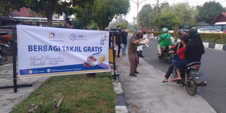 Japnas Kalteng Bagikan Takjil Gratis Selama Ramadan