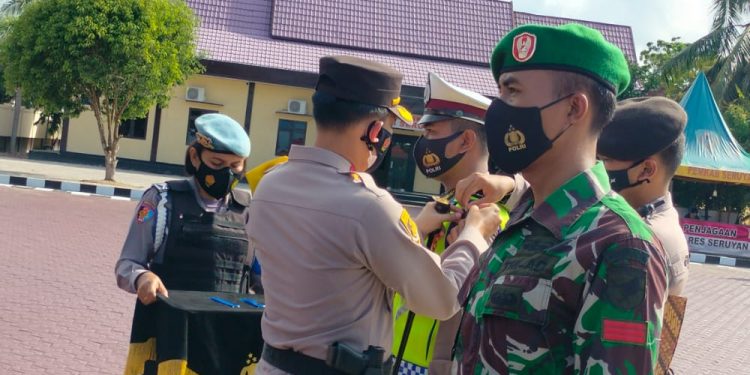 Kapolres Seruyan Pimpin Apel Gelar Pasukan Operasi Ketupat 2021 di Mapolres