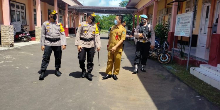 Kapolres Seruyan Cek Kesiapsiagaan Personil Pam di Perkantoran