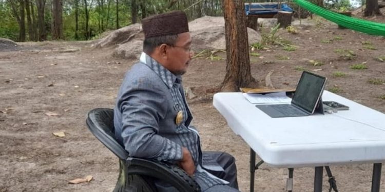 Wagub Ikuti Rapat Paripurna DPRD Kalteng Vicon Dari Bukit Cinta Tangkiling