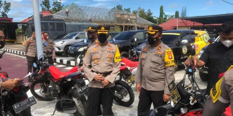 Kapolres Seruyan Cek Ranmor Dinas di Lingkungan Polres Seruyan