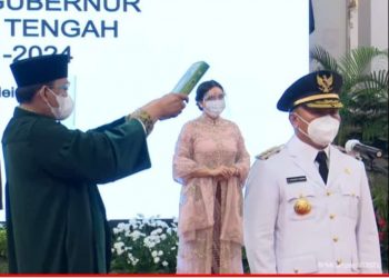 Presiden Jokowi Lantik H Sugianto Sabran-H. Edy Pratowo Sebagai Gubernur dan Wakil Gubernur Kalteng