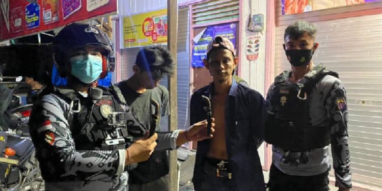 Beralasan Untuk Jaga Diri, Polisi Tangkap 3 Pemuda Bawa Sajam Tanpa Ijin
