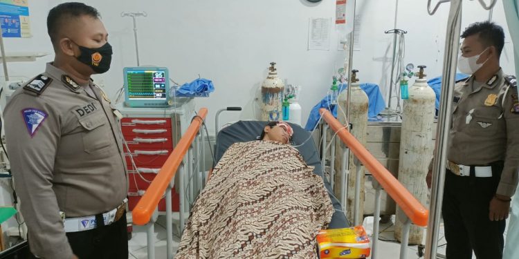 Hilang Kendali, Pengendara Jupiter MX Alami Laka Tunggal