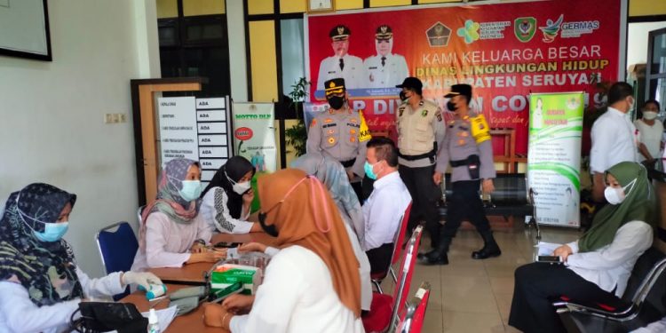 Kapolres Seruyan Mendukung Vaksinasi di Kantor BLH Kabupaten Seruyan