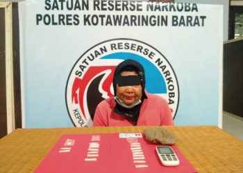 Nekat Jual Shabu, Seorang Nenek Ditangkap Polisi
