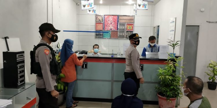 Kapolsek Seruyan Hilir Turun Langsung Amankan Penyaluran Dana BPUM