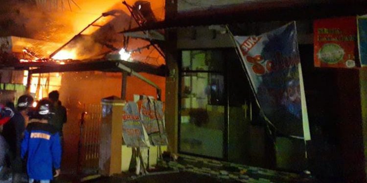 Satu Rumah Warga Panarung Kota Palangka Raya, Ludes Terbakar