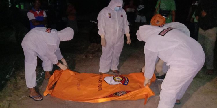 Pengendara Motor Ditemukan Tewas Tergeletak di Tengah Jalan