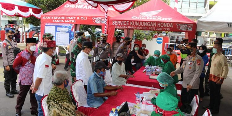 Gubernur Kalteng Tinjau Vaksinasi Massal di Kabupaten Kotawaringin Timur
