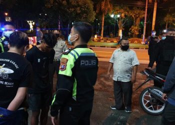 Dua Pelajar Nekat Tabrak Polisi Saat Akan Diperiksa di Komplek Puntun