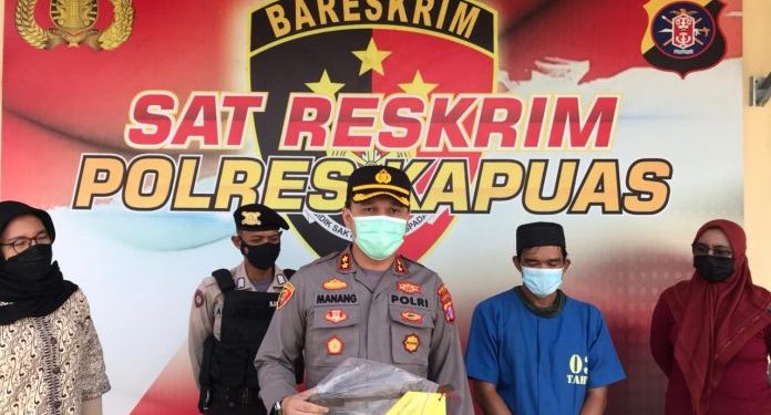 Gara-gara Menolak Bercinta, Suami Bacok Istri dengan Parang