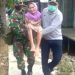 Sukseskan Vaksinasi, Lurah Rela Papah Lansia