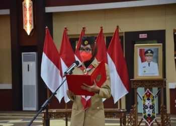 Ketua Kwartir Daerah Gerakan Pramuka Kalteng Lantik Mabicab Pramuka Barito Utara